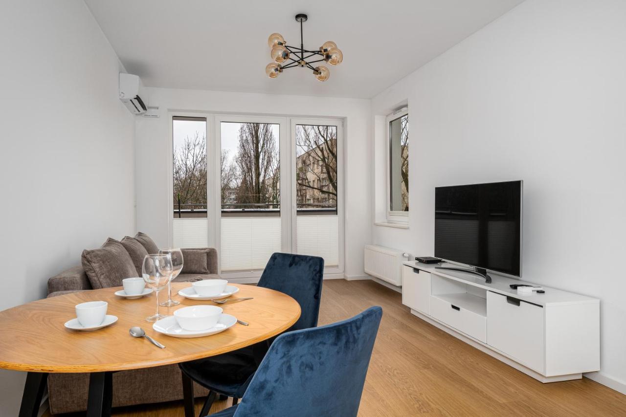 وارسو Your Apartments 1 Sierpnia Street المظهر الخارجي الصورة